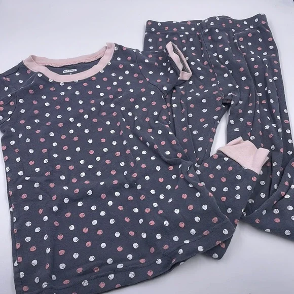 SOLD - Girls pajamas. 11 pieces. Size 6/6X - Picture 4 of 10